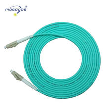 Puente de fibra óptica interior multi modo de LC / UPC OM3 proveedor de la fábrica de China de la chaqueta 2.0mm 3.0mm de PVC / LSZH